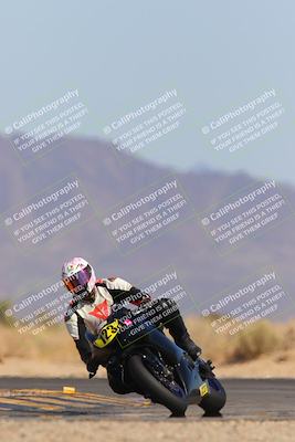 media/Mar-22-2025-CVMA (Sat) [[462c0ffedb]]/Race 13-Amateur Supersport Middleweight/